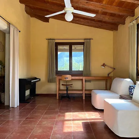 Сasa de vacaciones Liuru San Priamo